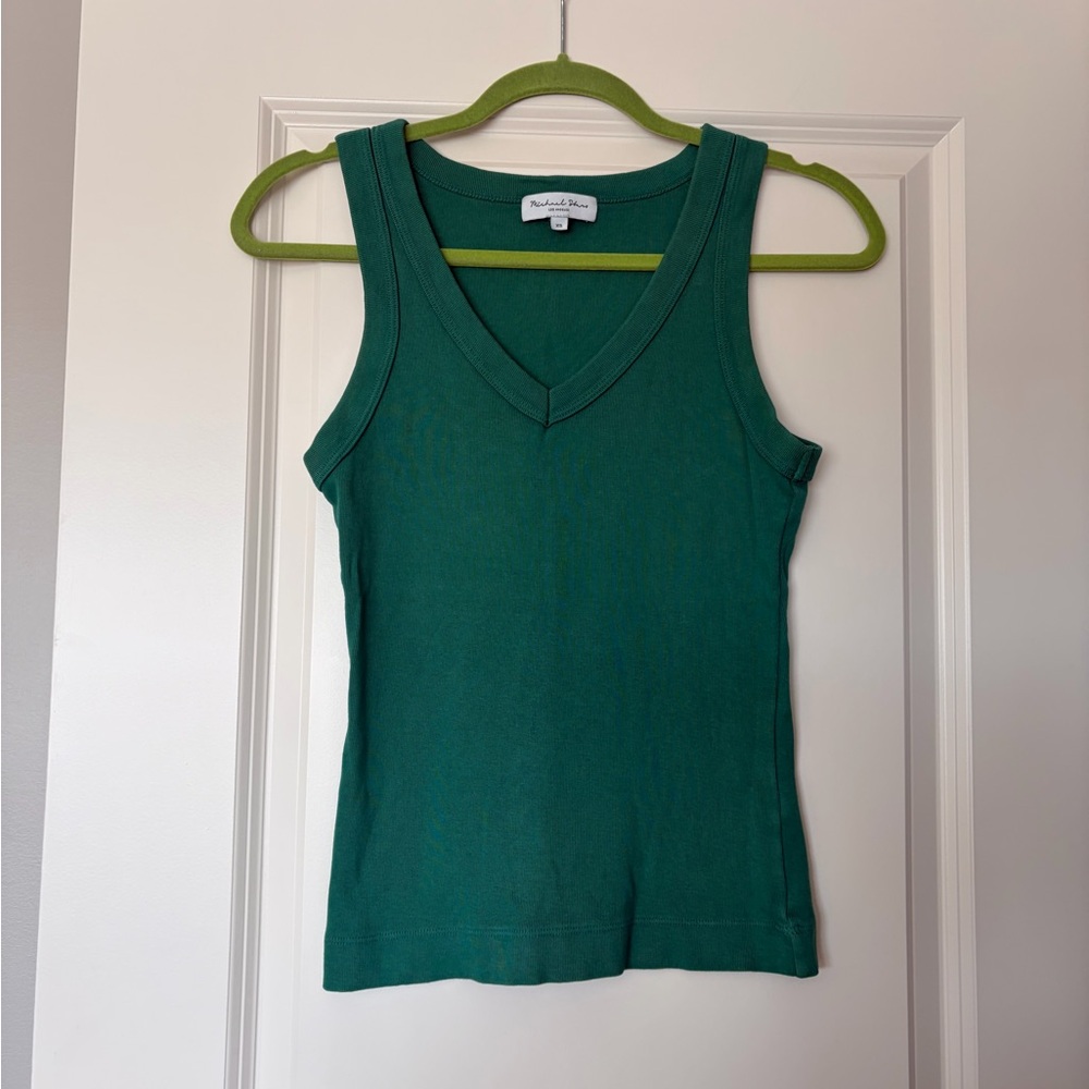Michael Stars Maya V-Neck tank top 

XS